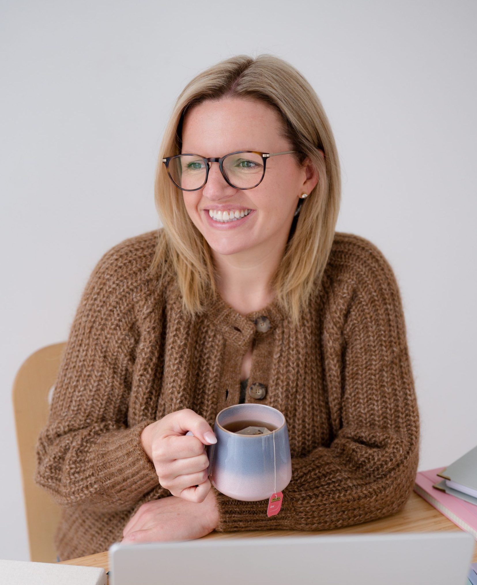 Dr Laura Bangs Moveology's Gynaecologist and Obstetrician.